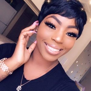 Meet your Posher, Blaire